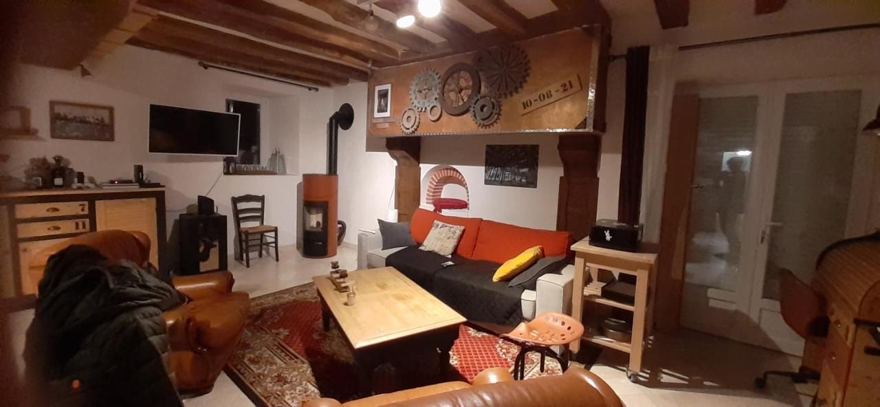 Le Doux Refuge Berceen Au Calme De Sa Campagne Pres Circuit Mans Sud, Grand Lit Avec Berceau Et Possibilite Lit Pliant En Rajout Marigne-Laille Exterior photo